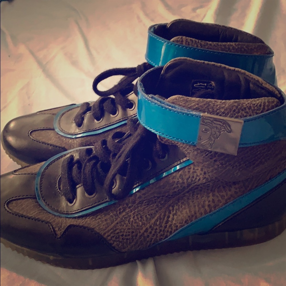 Gorgeous gently used Versace shoes worn 5 timesonl